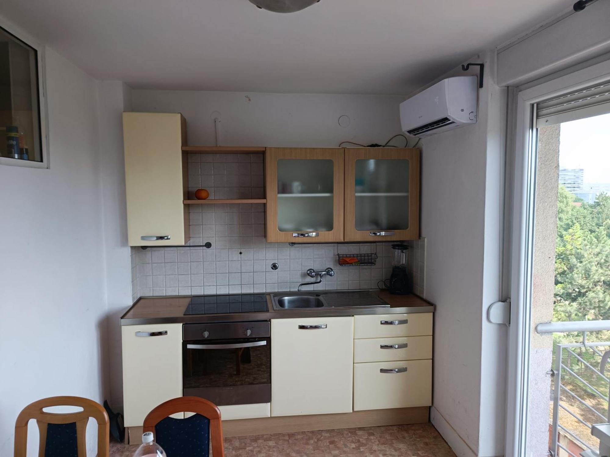 Luka Apartment